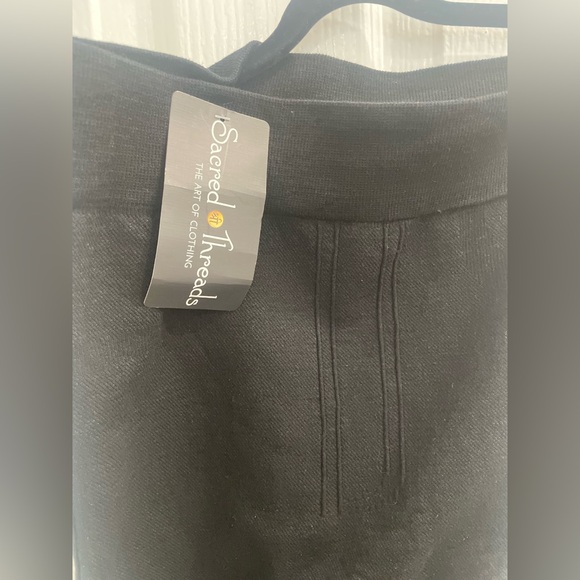 ? Sacred Threads Black Leggings One Size FitsMOST - Picture 4 of 4